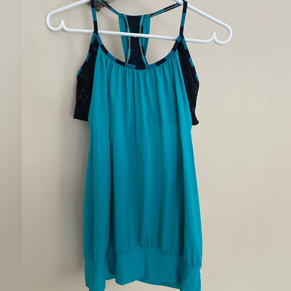 Lululemon bra and tank top